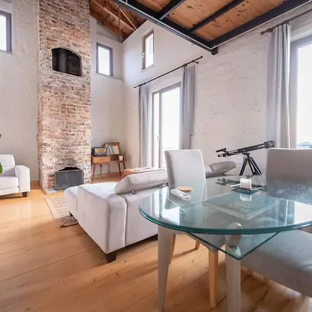 Apartmán Historic Loft W/terrace And Old View