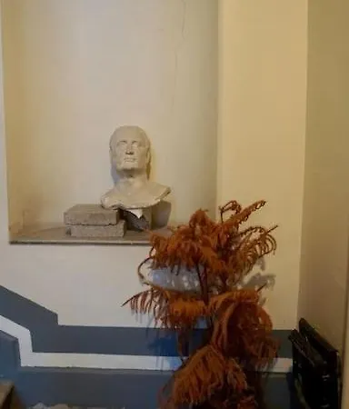 Historic Loft W/terrace And Old View Istanbul