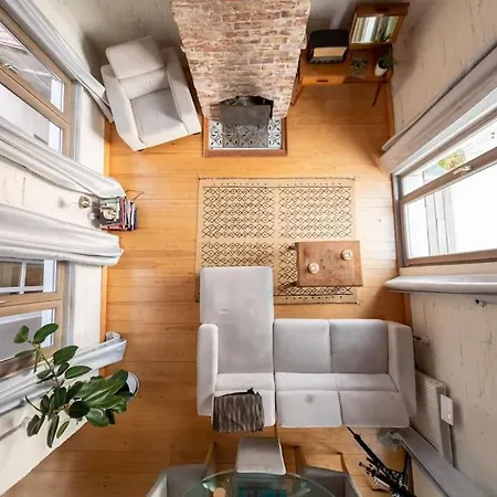Historic Loft W/terrace And Old View *